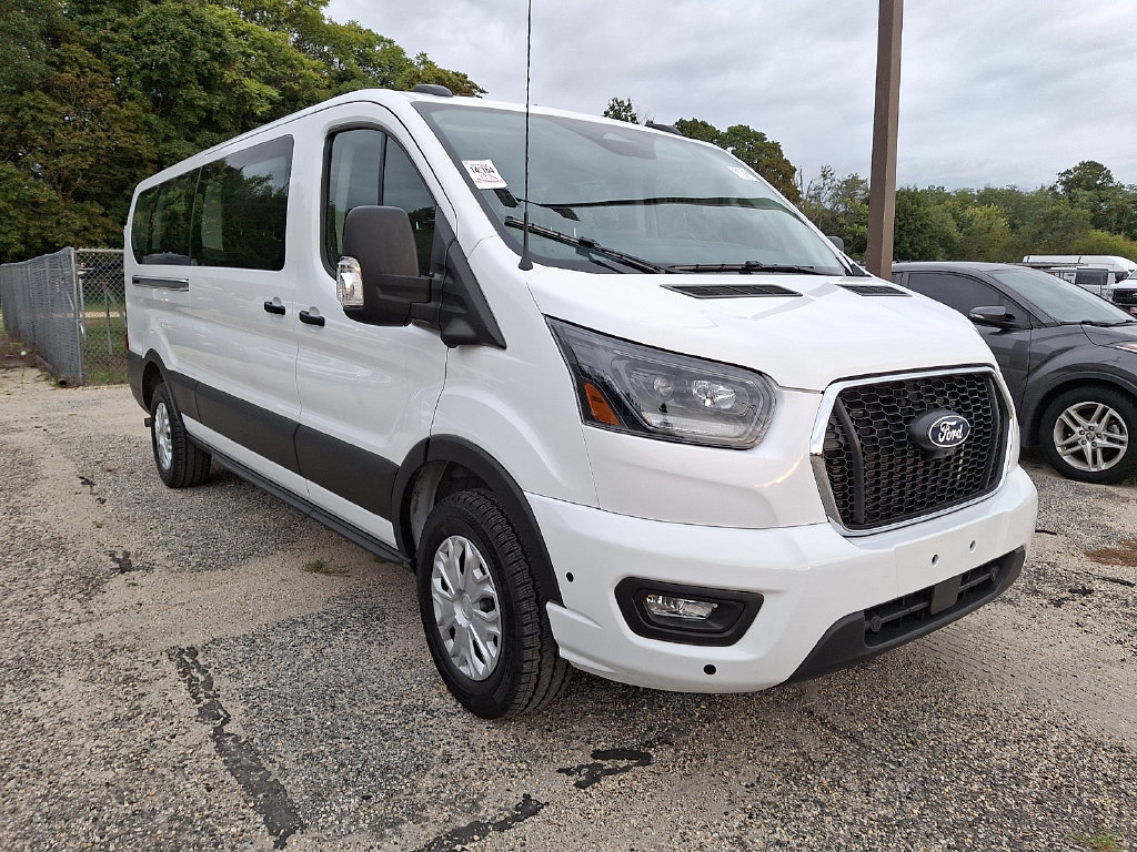 Used 2026 Ford Transit 350 XLT RWD image 3