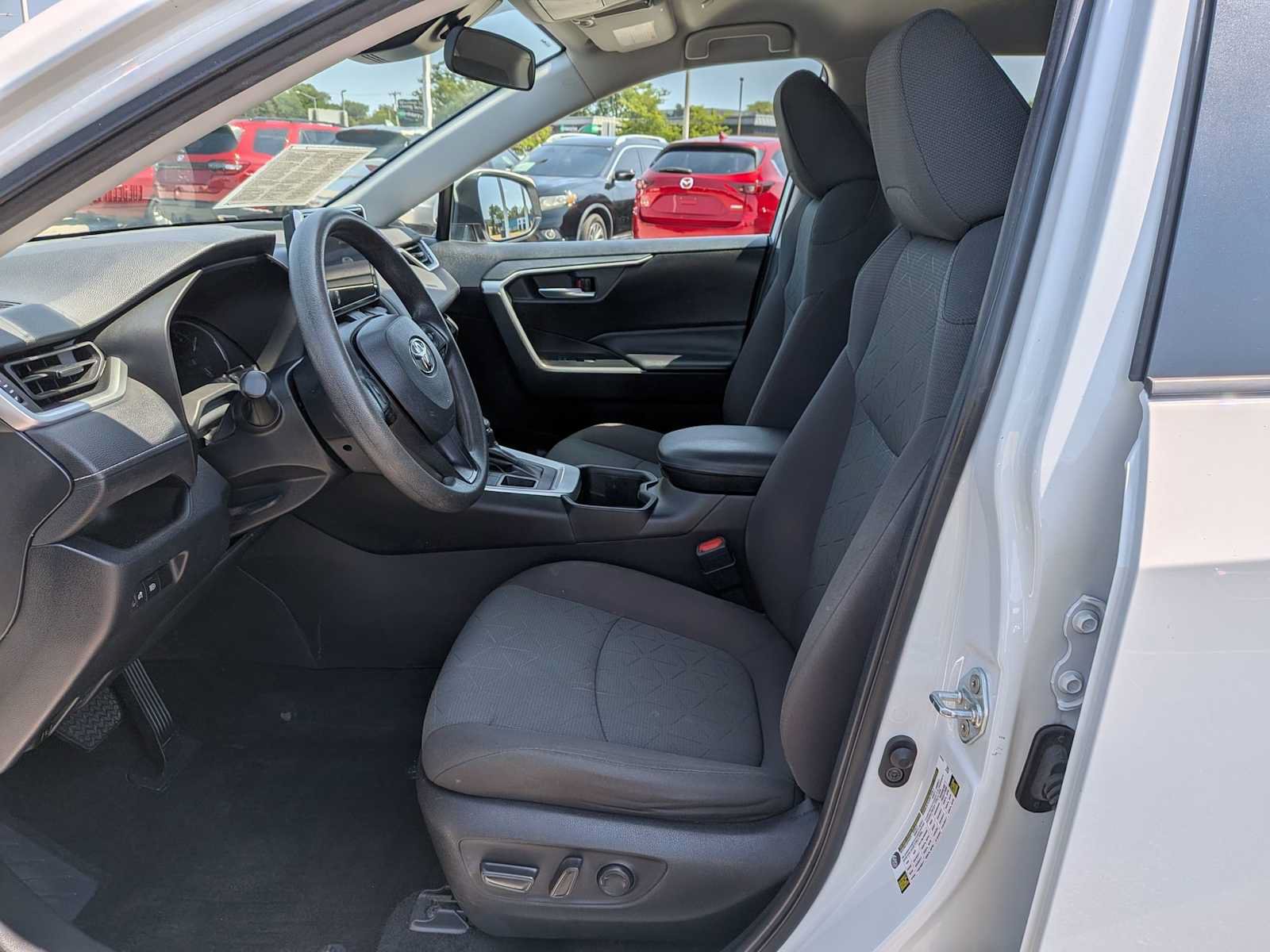 Used 2023 Toyota RAV4 XLE AWD/4WD image 15