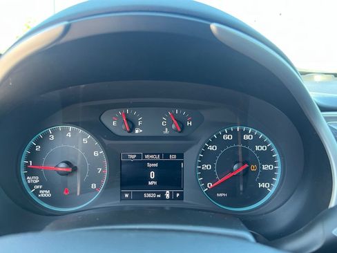 Used 2025 Chevrolet Malibu LT FWD image 14