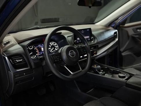 Used 2021 Nissan Rogue SV AWD/4WD image 11