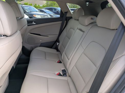 Used 2018 Hyundai Tucson Limited w/ Ultimate Package 02 image 16