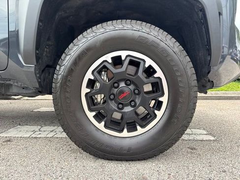 Used 2026 Toyota Tacoma TRD Off-Road AWD/4WD image 9