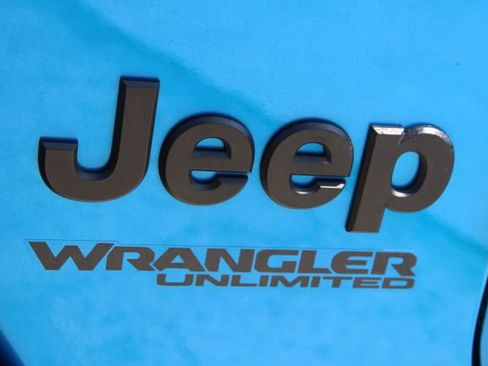 Used 2022 Jeep Wrangler Unlimited Sport AWD/4WD image 8