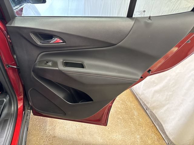 Used 2023 Chevrolet Equinox RS FWD image 27