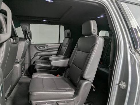 Used 2021 Chevrolet Suburban LT w/ Rear Media and Nav Package RWD image 18