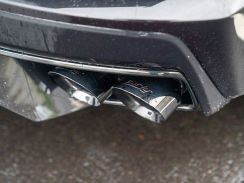 Used 2023 Chevrolet Corvette Stingray Premium Conv w/ Z51 Performance Package image 26