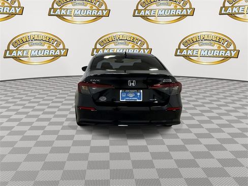 Used 2025 Honda Civic Sport Touring image 2