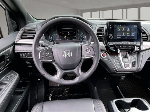 Certified 2024 Honda Odyssey Sport image 8