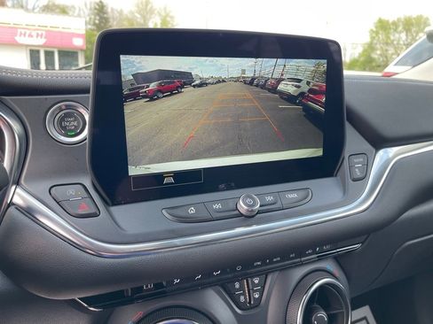 Used 2023 Chevrolet Blazer LT image 23