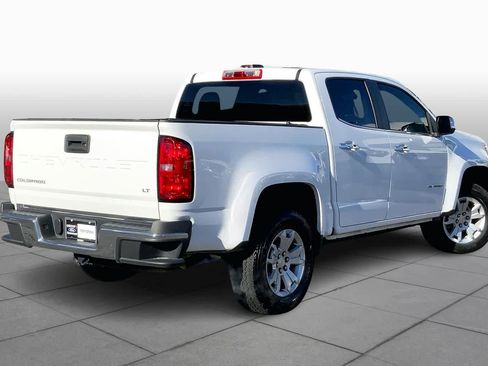 Used 2022 Chevrolet Colorado LT w/ Chrome Appearance Package image 12