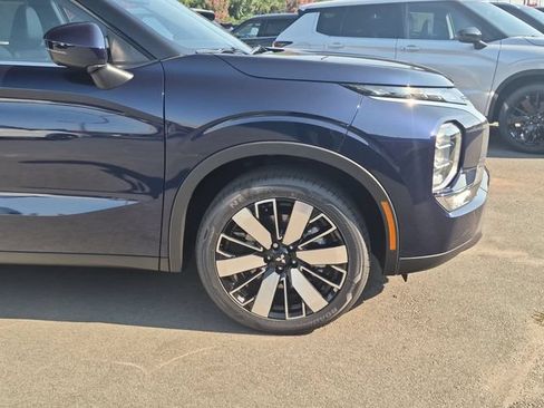 New 2026 Mitsubishi Outlander SE FWD image 10
