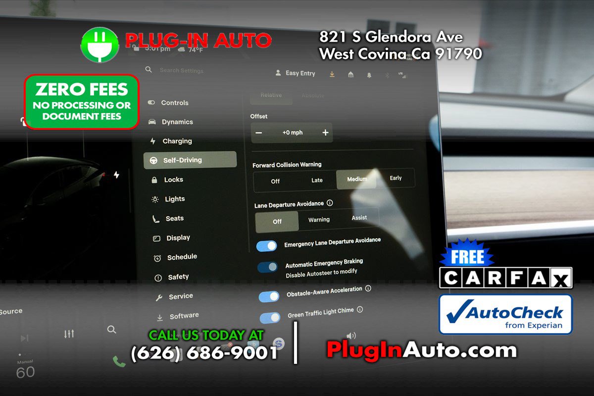 Used 2023 Tesla Model Y Performance AWD/4WD image 27
