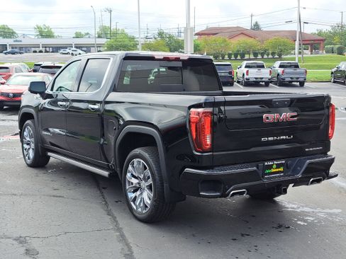 Certified 2023 GMC Sierra 1500 Denali image 3