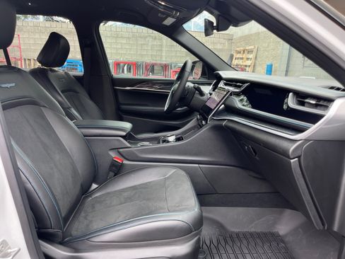 New 2025 Jeep Grand Cherokee Trailhawk AWD/4WD image 27