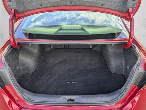 Used 2022 Nissan Altima 2.5 SR image 6