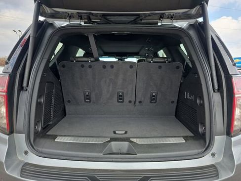 Used 2024 Chevrolet Tahoe Z71 w/ Luxury Package image 14