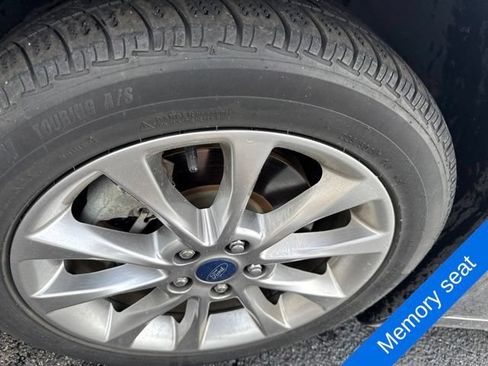 Used 2018 Ford Fusion Energi SE FWD image 13