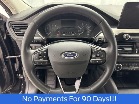 Certified 2022 Ford Escape SE w/ SE Sport Appearance Package image 16