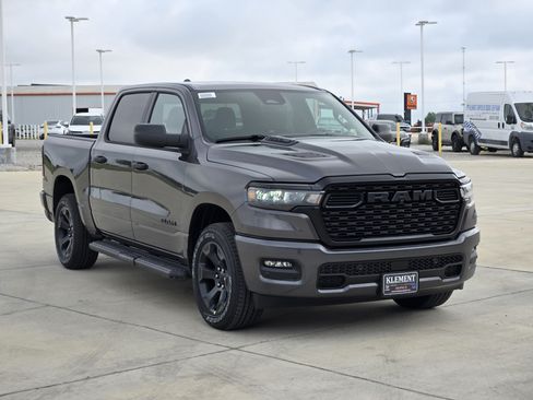 New 2026 RAM 1500 Express AWD/4WD image 3