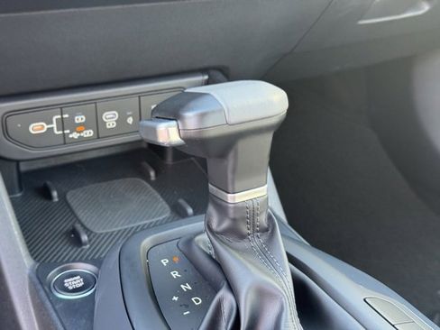 Certified 2025 Kia K4 EX image 24