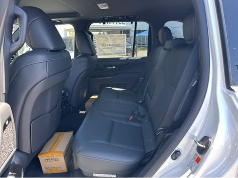 New 2026 Lexus LX 700h Luxury AWD/4WD image 17
