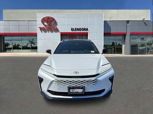 New 2026 Toyota Crown Signia Limited image 8