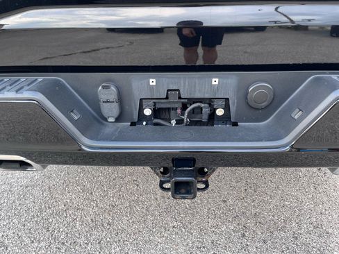 Used 2019 GMC Sierra 1500 Elevation w/ Elevation Value Package AWD/4WD image 12