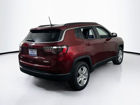 Used 2022 Jeep Compass Latitude w/ Convenience Group AWD/4WD image 5