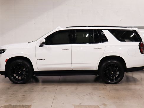 Used 2022 Chevrolet Tahoe RST w/ Sport Performance Package image 2