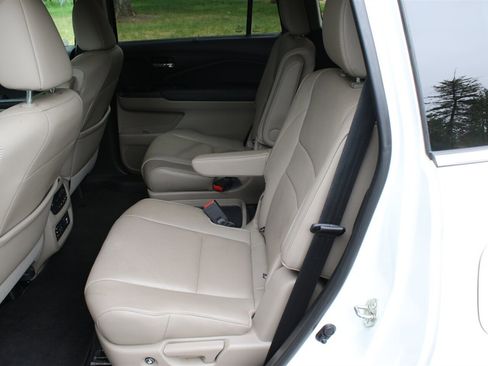 Used 2018 Honda Pilot Elite image 10