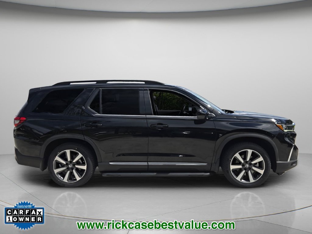 Used 2024 Honda Pilot Touring image 4