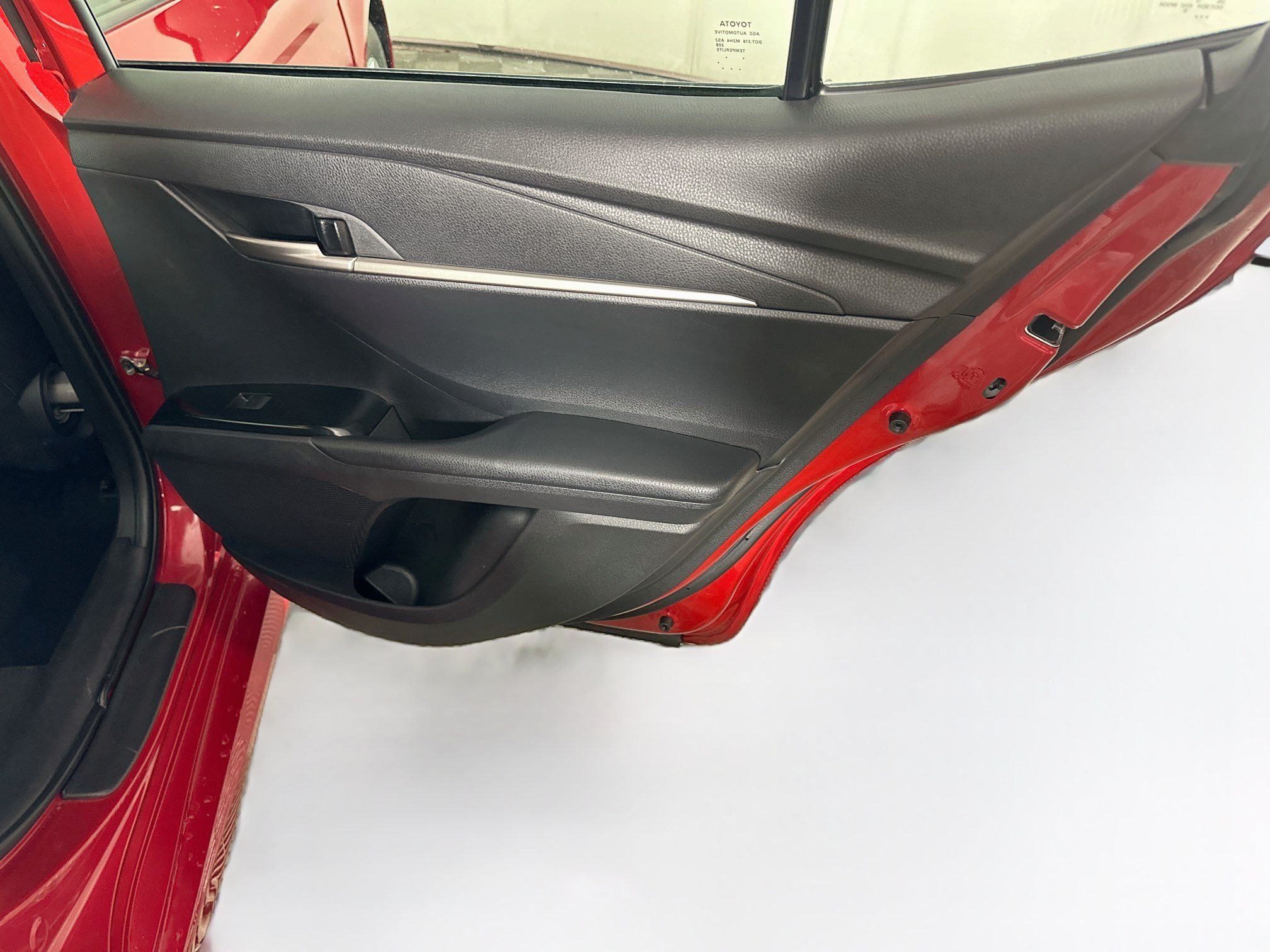 Used 2026 Toyota Camry LE FWD image 30