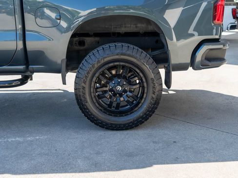 Used 2019 Chevrolet Silverado 1500 RST w/ True North Edition AWD/4WD image 30