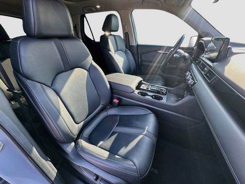 Used 2024 Honda Pilot Touring image 35