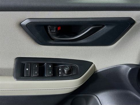 Certified 2025 Subaru Forester Base image 22