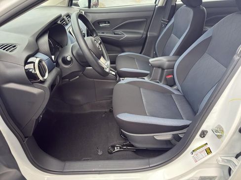 New 2025 Nissan Versa SV image 15