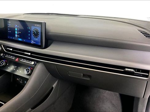 Used 2025 Hyundai Sonata SEL FWD image 10
