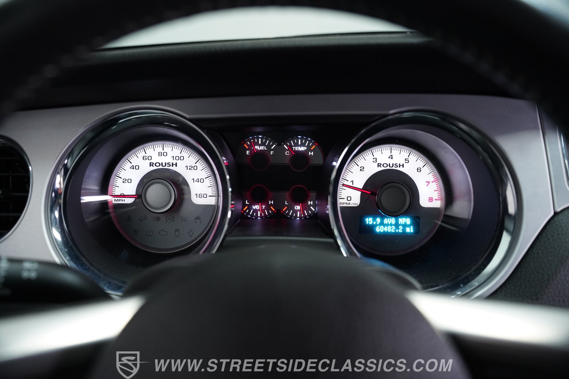 Used 2012 Ford Mustang GT Premium w/ HID Headlamps & Security Pkg RWD image 39