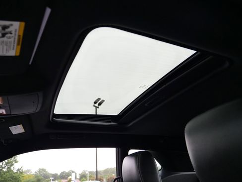 Used 2009 Dodge Challenger SRT8 image 7