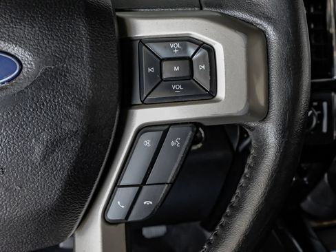 Used 2019 Ford F250 Lariat w/ Lariat Ultimate Package AWD/4WD image 16