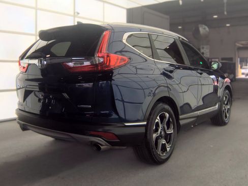 Used 2018 Honda CR-V Touring image 4
