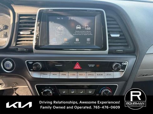 Used 2018 Hyundai Sonata SEL image 11