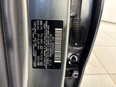 Certified 2025 Hyundai Elantra SEL FWD image 10