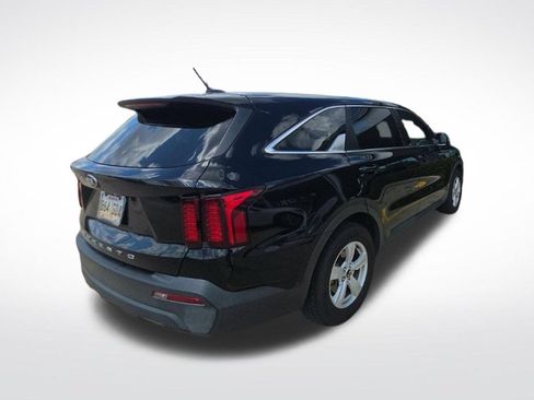 Used 2021 Kia Sorento LX FWD image 9