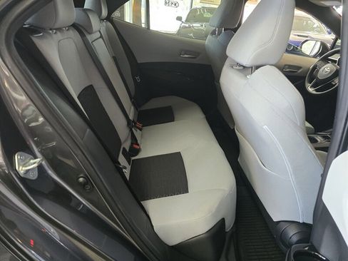 Used 2021 Toyota Corolla SE image 16