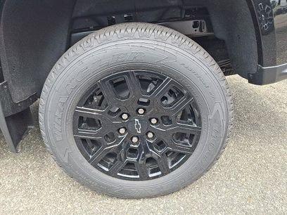 New 2026 Chevrolet Colorado W/T w/ WT Custom Package