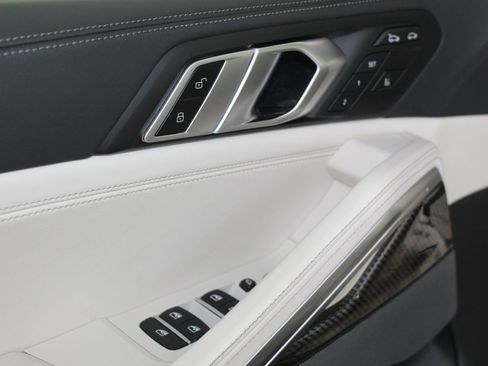 Certified 2024 BMW X6 M60i w/ Dynamic Handling Package image 26