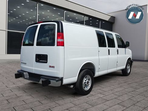 Used 2025 GMC Savana 2500 w/ Driver Convenience Package RWD image 5