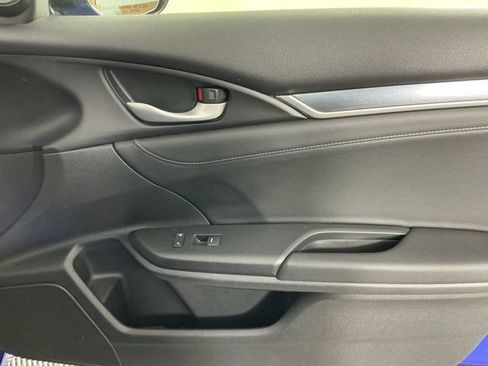 Used 2018 Honda Civic Touring image 13