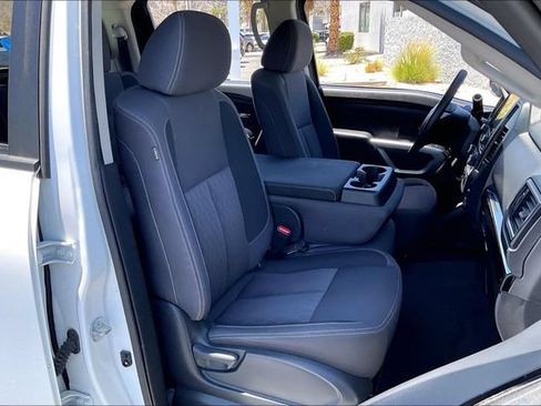 Used 2023 Nissan Titan SV AWD/4WD image 6